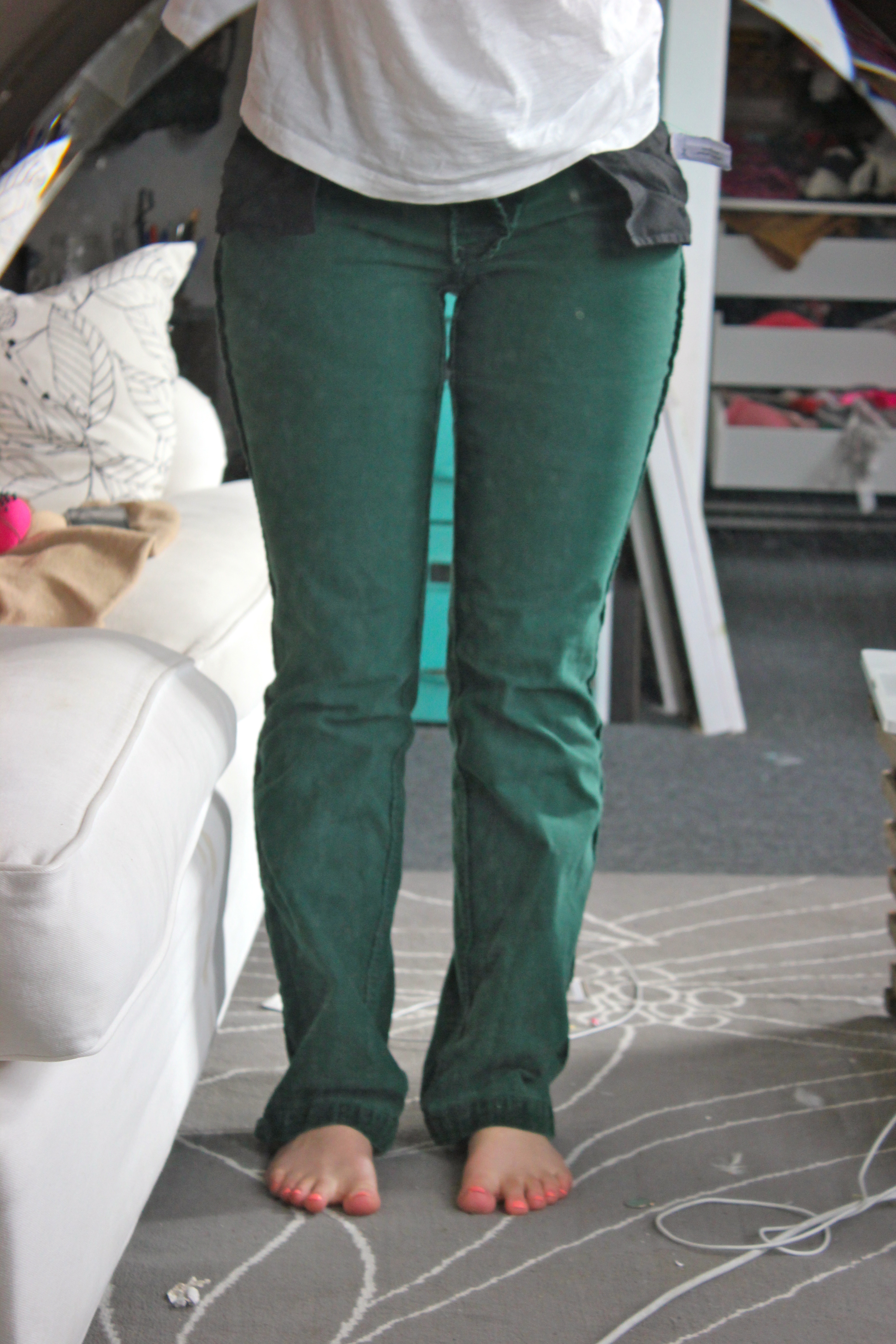 DIY Skinny Jeans From Flared Jeans, Step by Step Instructions (with  pictures)